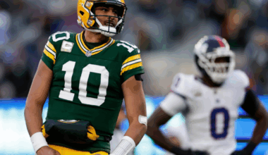 Jordan Love throws 2 TD passes as Packers beat Giants 27-20 to end their skid