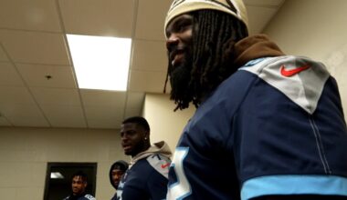 Titans rookies help feed Nashville families before Thanksgiving
