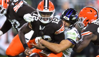 Browns QB Shedeur Sanders has a rough NFL debut