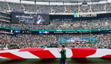 New York Jets honor Nick Mangold with heartfelt tribute at MetLife Stadium