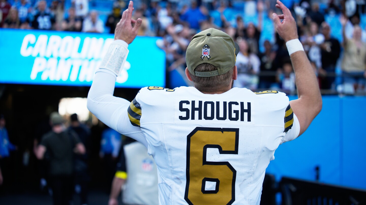 Rookie Tyler Shough throws for 2 TDs to earn first win as Saints defeat Panthers 17-7