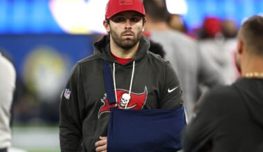 Bucs' Baker Mayfield suffers sprained left shoulder in loss to Rams