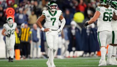 New York Jets coach Aaron Glenn frustrated after loss, leaves door open for QB change