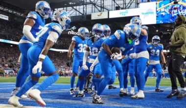 Lions wide receiver Amon-Ra St. Brown leaves game against Packers with ankle injury