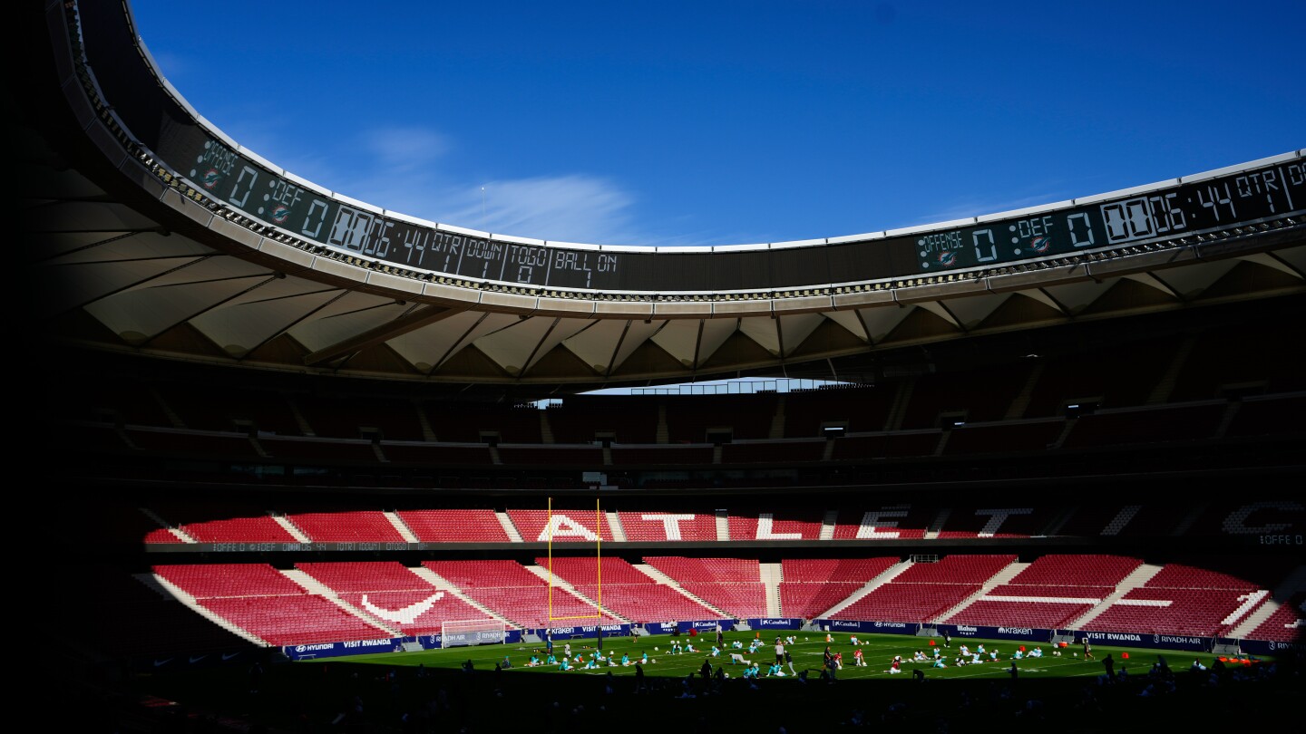 Miami Dolphins and Washington Commanders meet Sunday in first NFL regular-season game in Spain