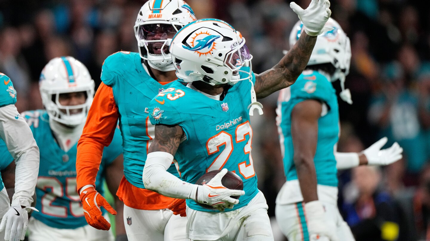 Cristiano Ronaldo-inspired celebration by Jack Jones highlights Miami Dolphins victory