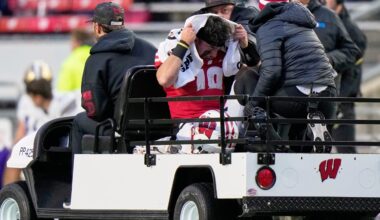 Wisconsin QB Danny O'Neil injured against No. 24 Washington