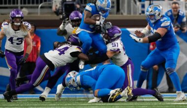 Minnesota Vikings' defense delivers, after early failure to support in-flux offense