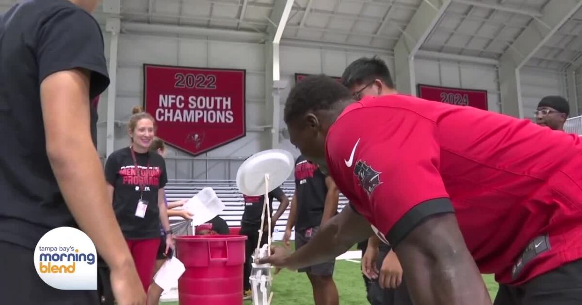 Buccaneers Players Mentor Local Student Athletes on Leadership & Life Skills