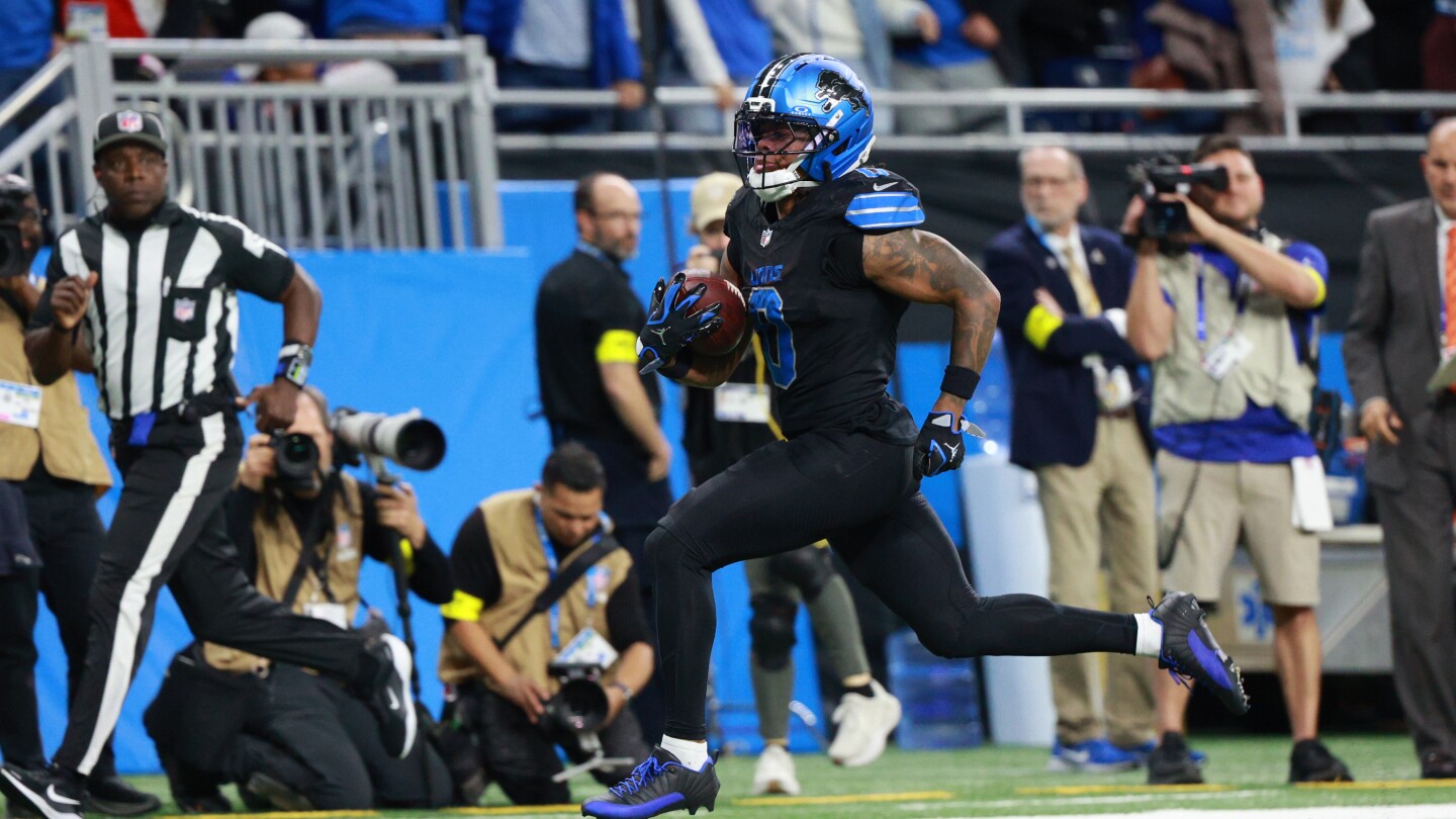 Jahmyr Gibbs is 3 TDs away from Barry Sanders' NFL record for a player's first 3 seasons