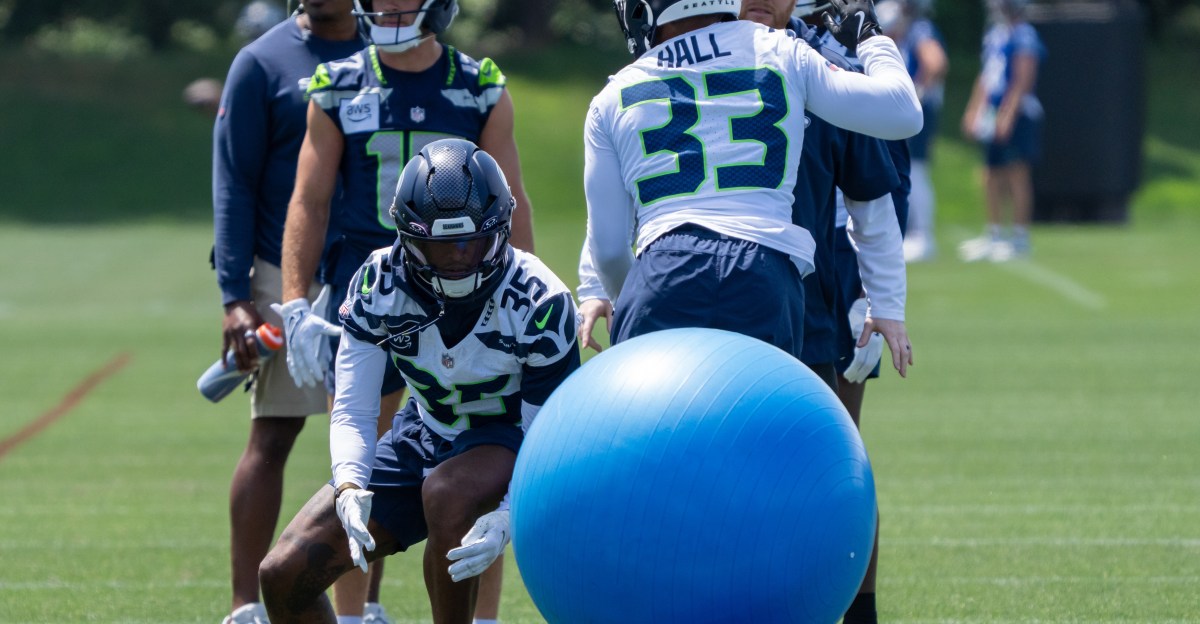 Seattle Seahawks add preseason cornerback Tyler Hall to practice squad