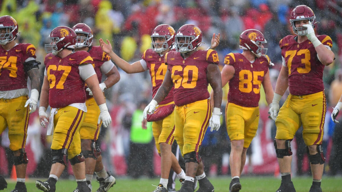 USC vs. Oregon among best college football spread bets for Week 13
