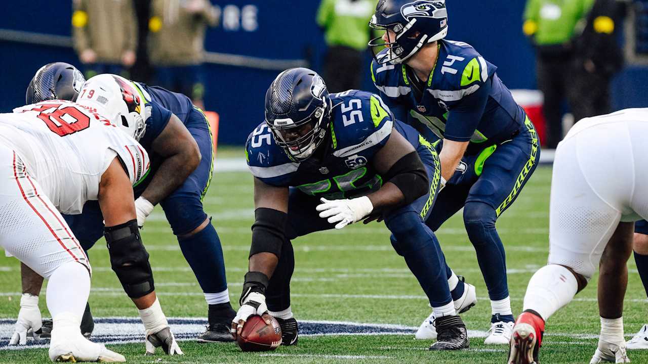 Seahawks Center Olu Oluwatimi ‘Ready To Play Ball’