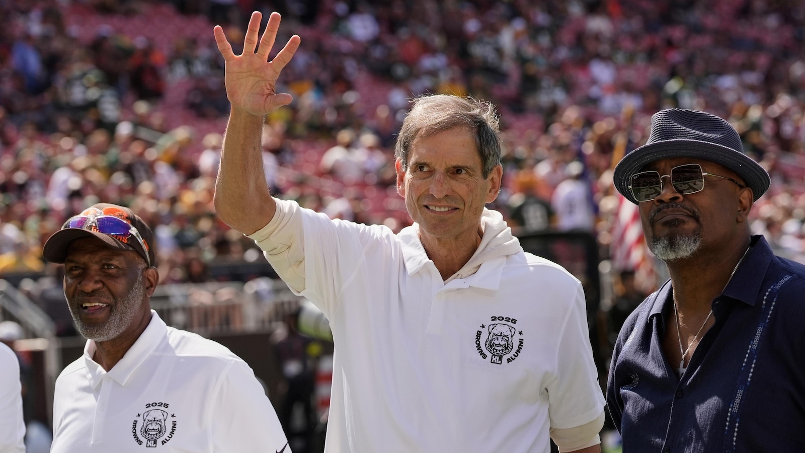 Bernie Kosar says he will receive a liver transplant Monday morning