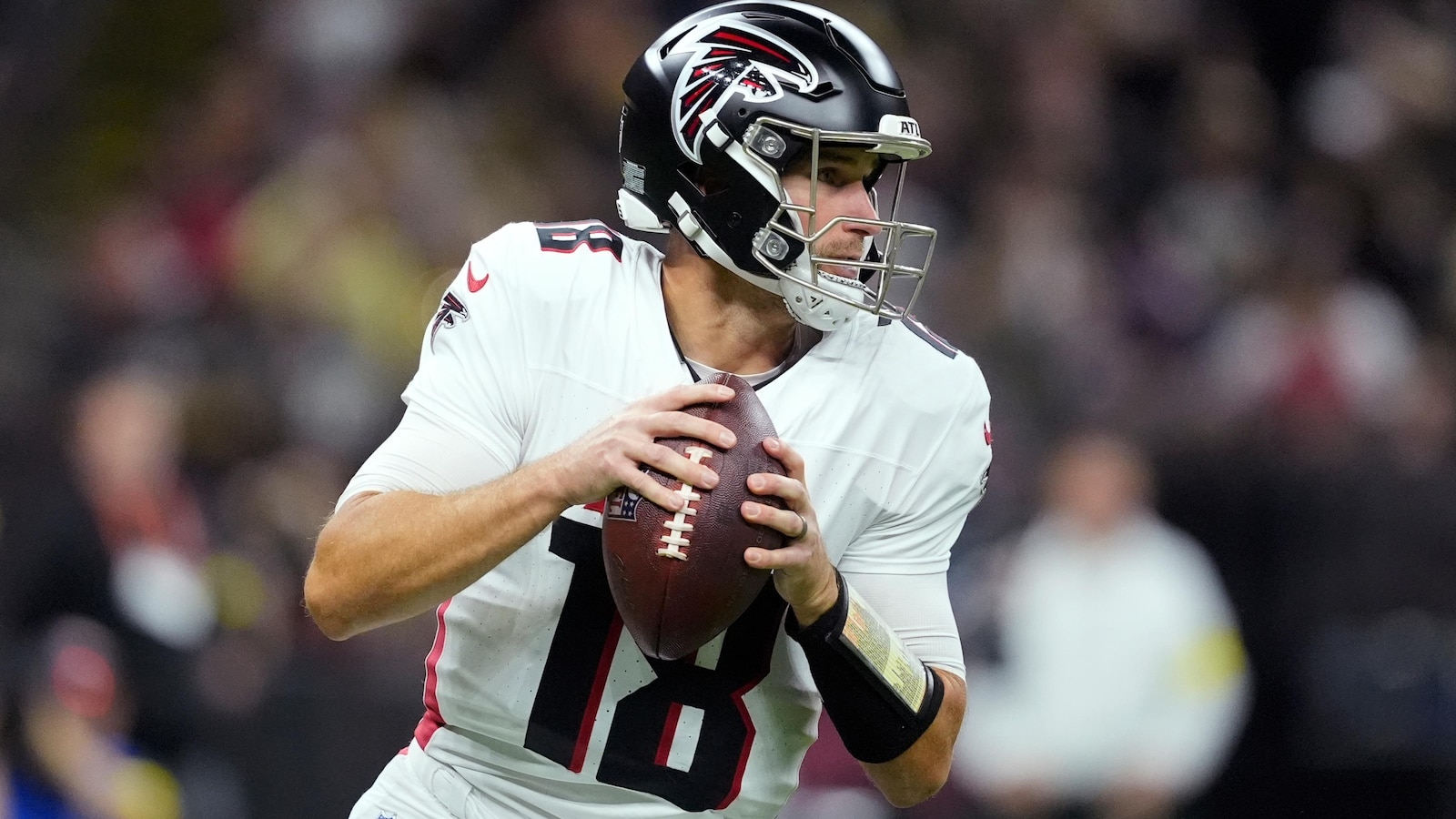 Cousins' play gives Falcons a glimmer of hope their season can be salvaged