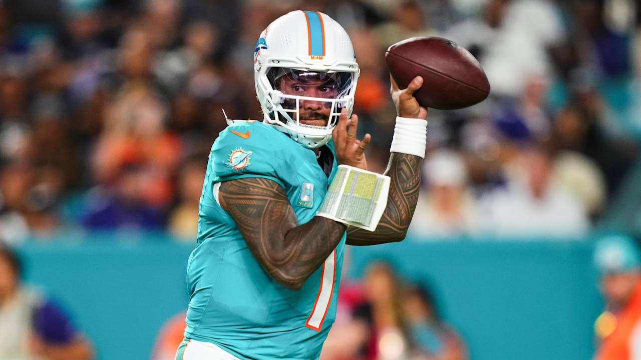 Dolphins' Tua Tagovailoa doesn't think he's 'playing to keep' his job amid struggles