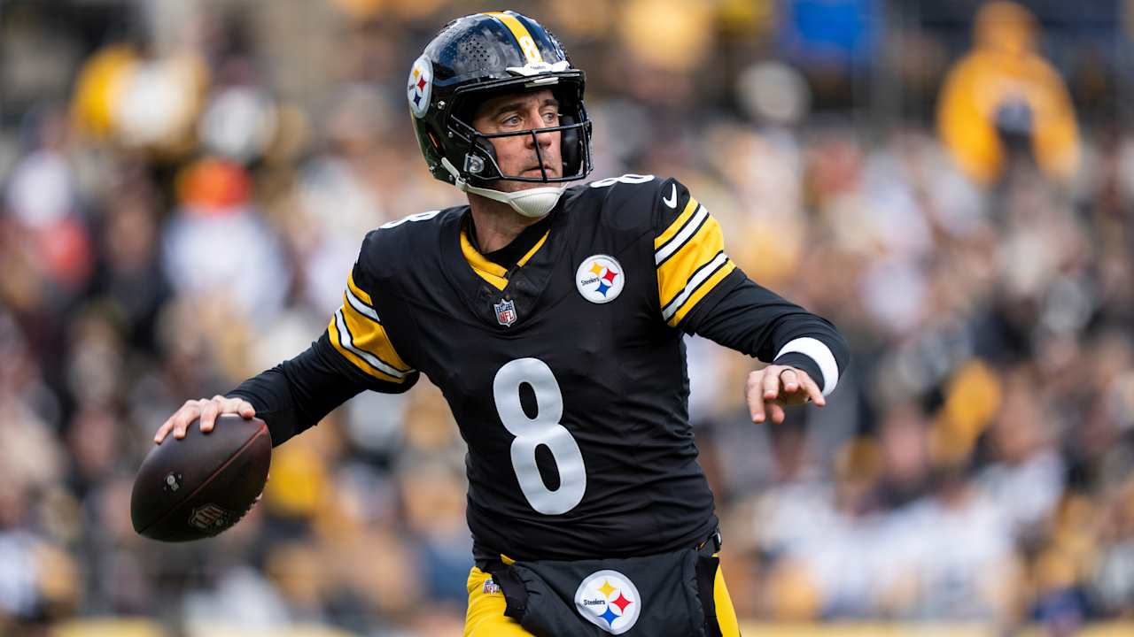 Steelers QB Aaron Rodgers (left wrist) questionable to play vs. Bears on Sunday