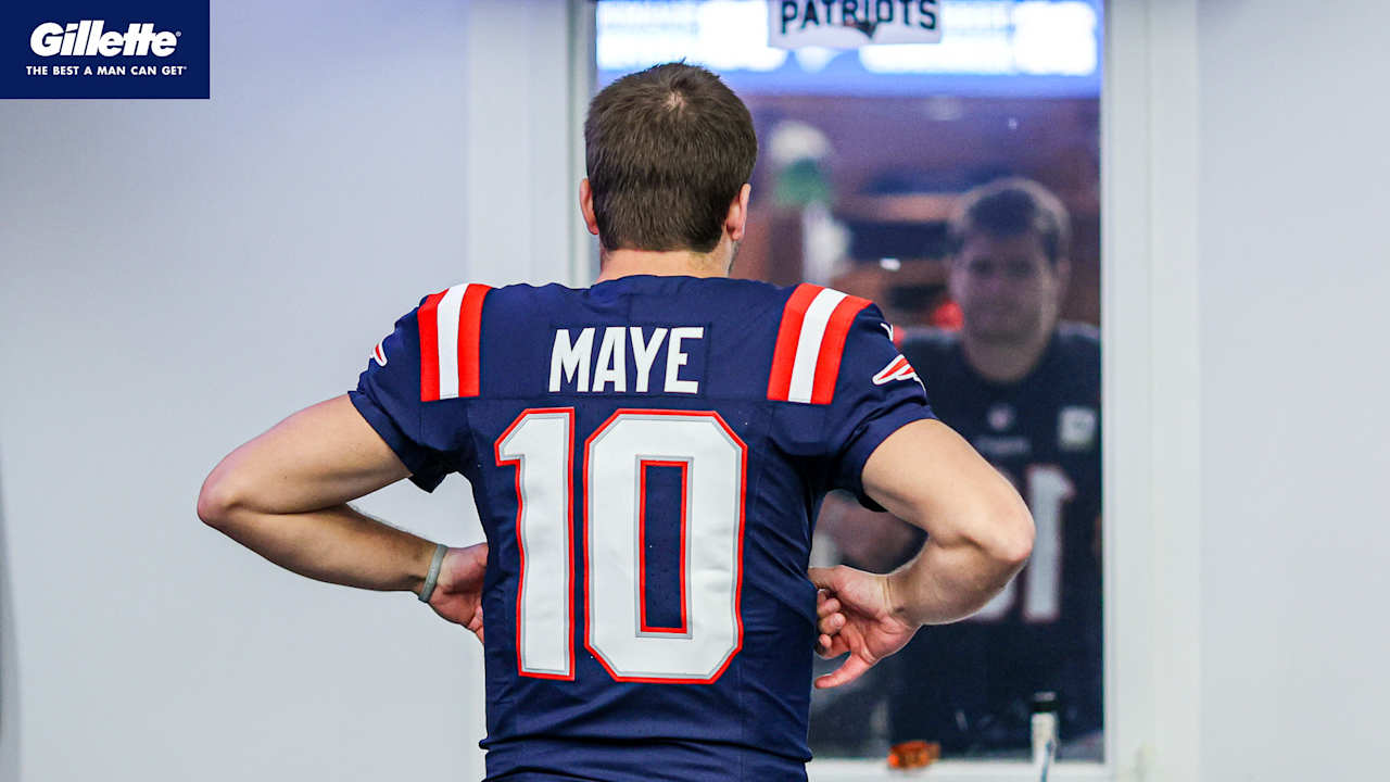 Patriots Warm-Ups and Inside the Locker Room Ahead of New England's Week 9 Game Against the Falcons