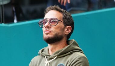 Miami Dolphins HC Mike McDaniel