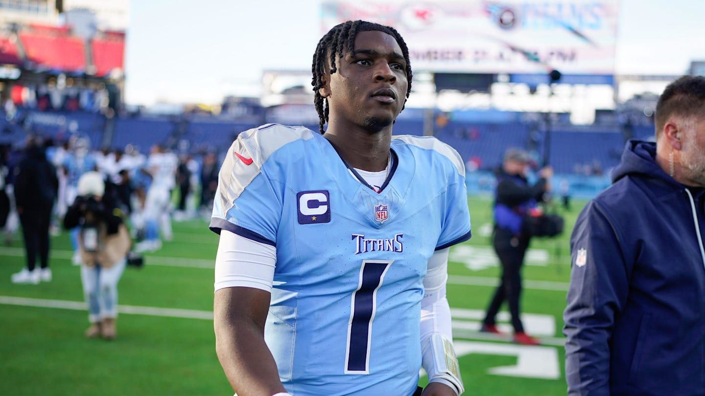 Titans' Cam Ward Gets First NFL Meeting With Shedeur Sanders