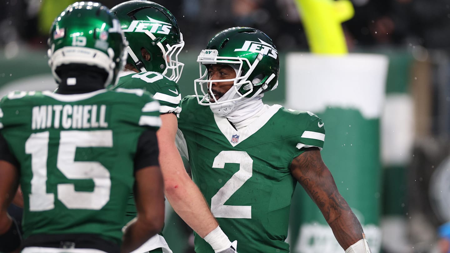 Tyrod Taylor Proving Jets Right For Benching Justin Fields