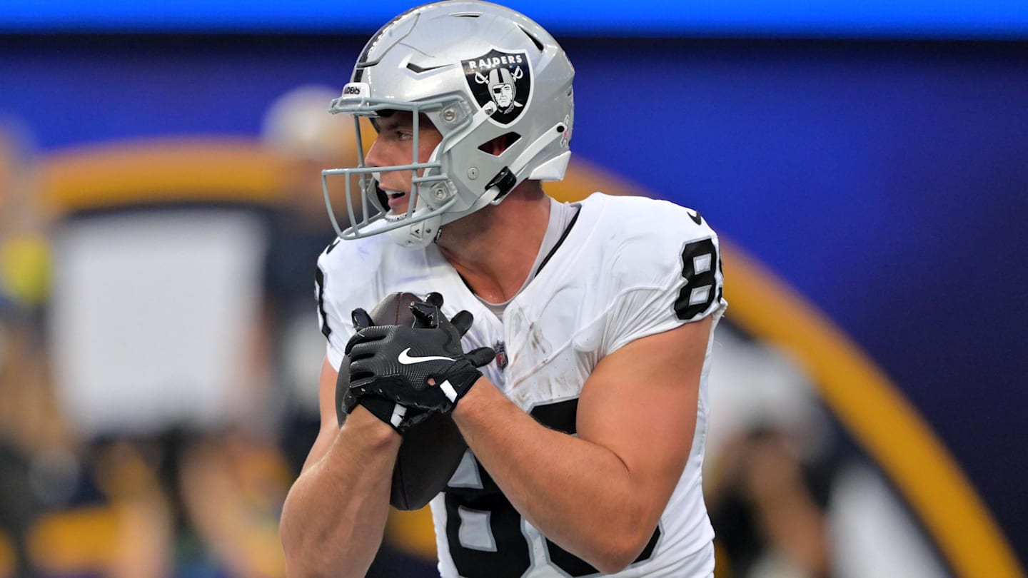 What Brock Bowers Continues to Prove Despite Raiders' Failures