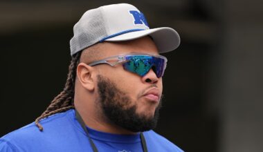 Carolina Panthers offensive lineman Robert Hunt