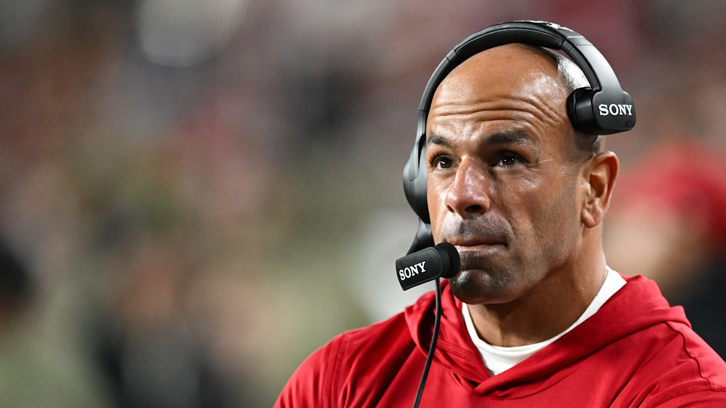 San Francisco 49ers defensive coordinator Robert Saleh