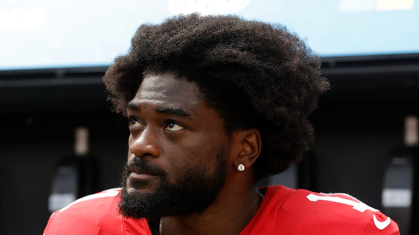 San Francisco 49ers v Los Angeles Rams