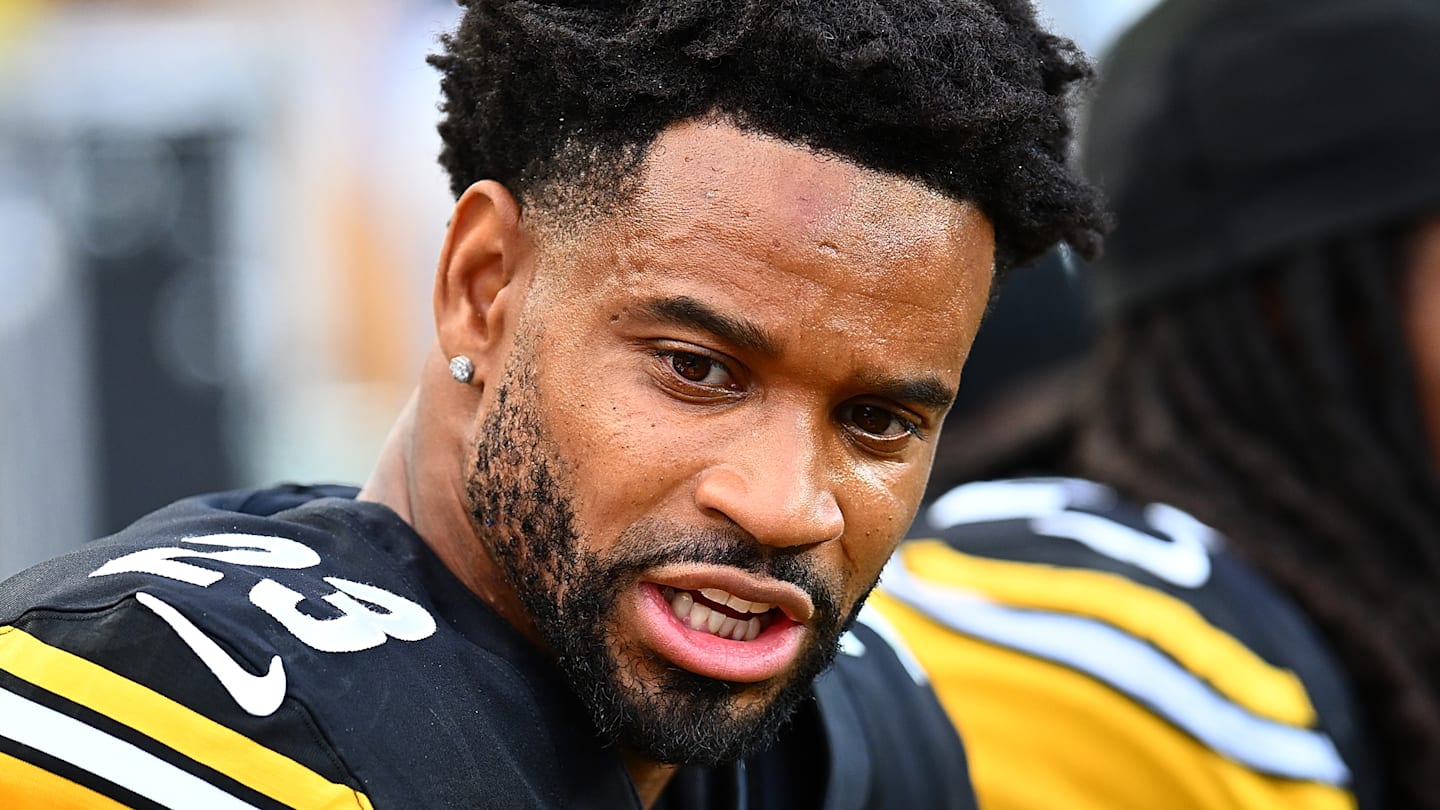 Pittsburgh Steelers cornerback Darius Slay