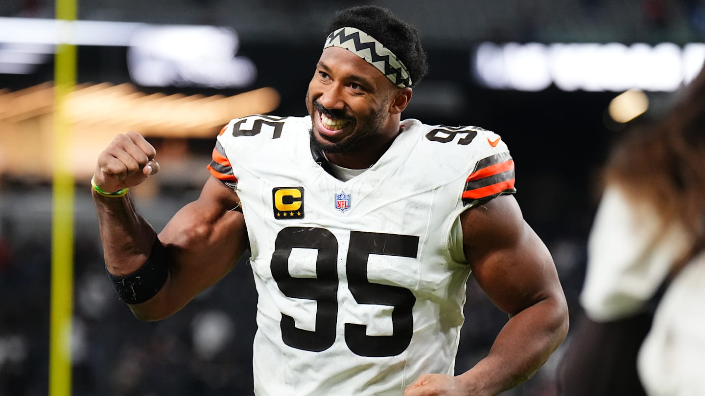 Cleveland Browns v Las Vegas Raiders