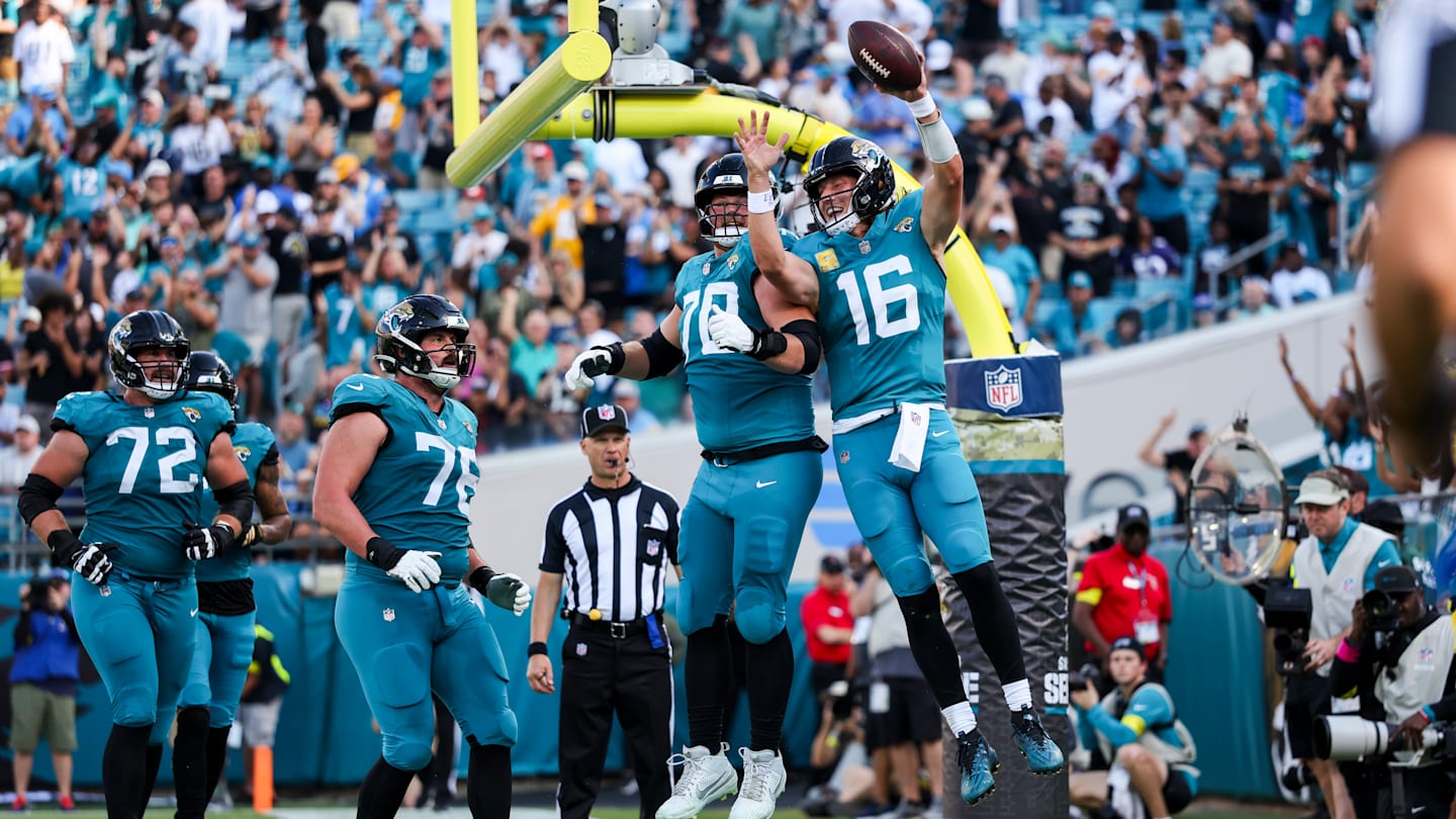 Los Angeles Chargers v Jacksonville Jaguars - NFL 2025