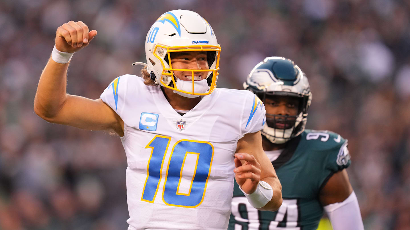 Los Angeles Chargers v Philadelphia Eagles