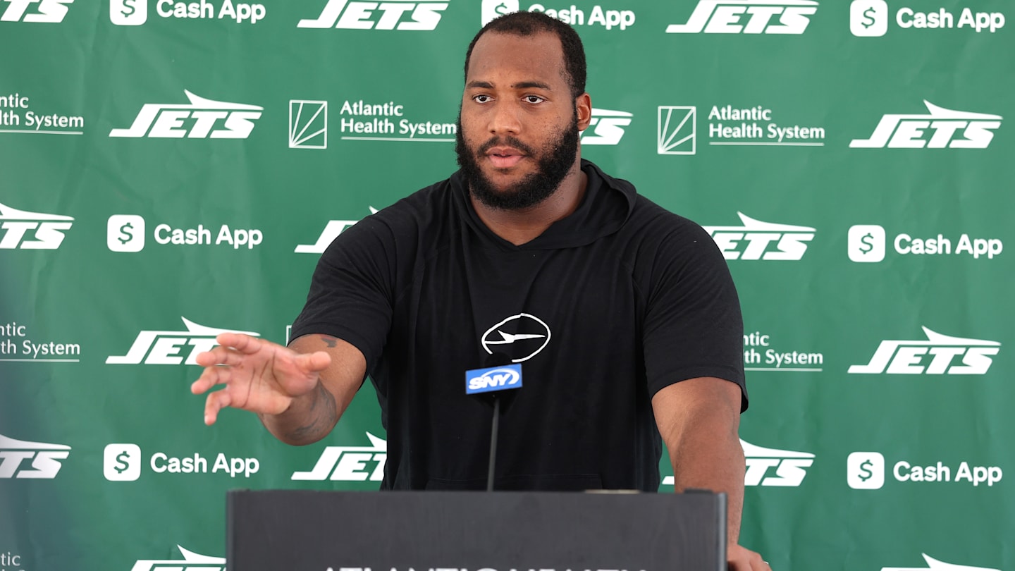 New York Jets defensive tackle Byron Cowart