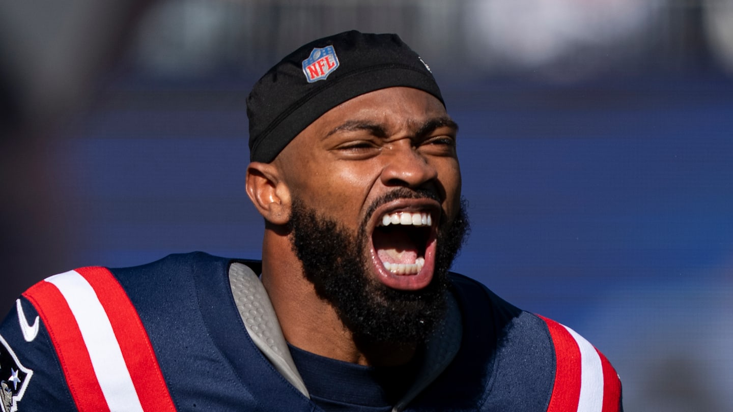 Former Carolina Panthers edge rusher K'Lavon Chaisson