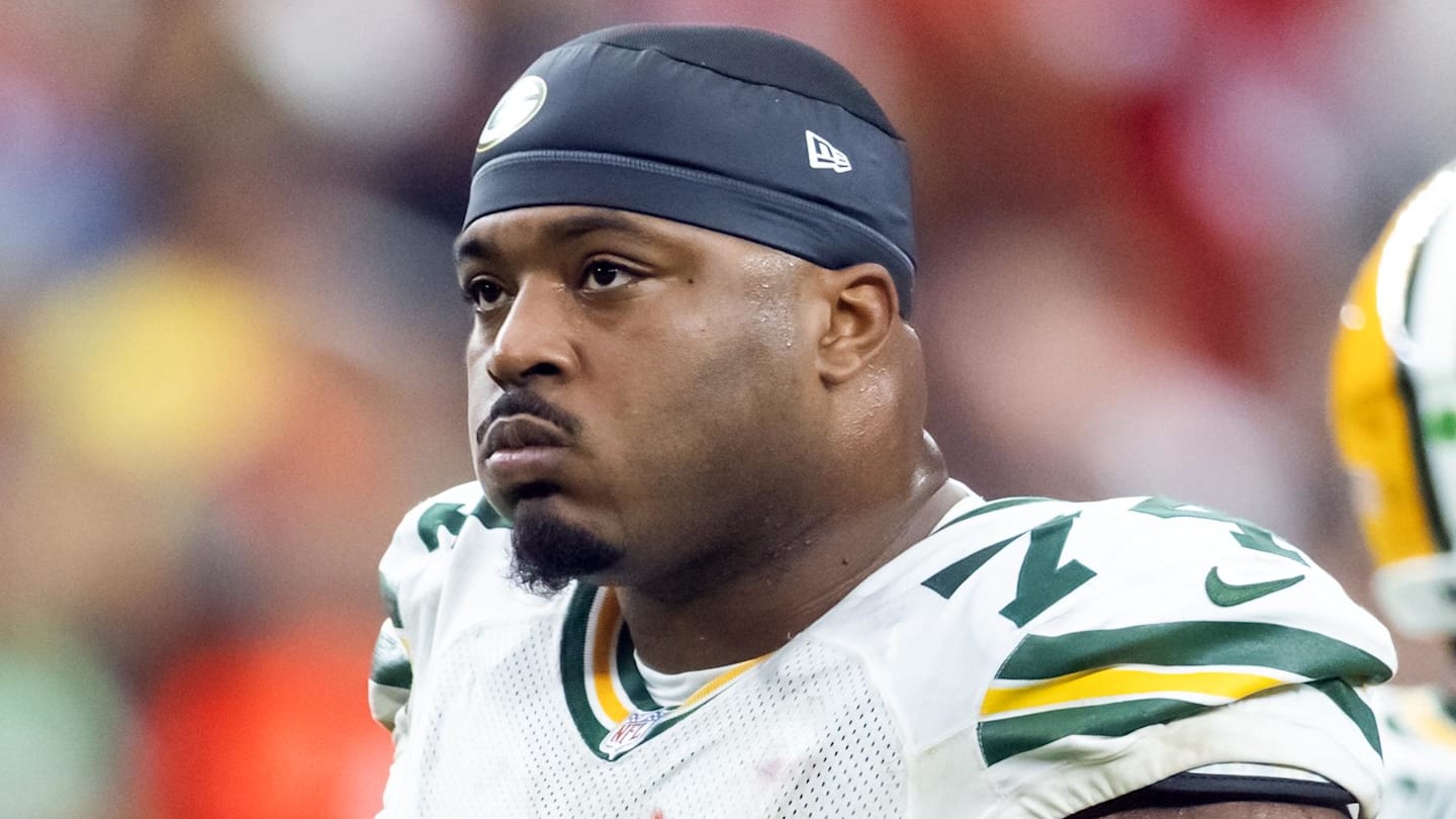 The Green Bay Packers are increasingly losing a need for Elgton Jenkins along the offensive line