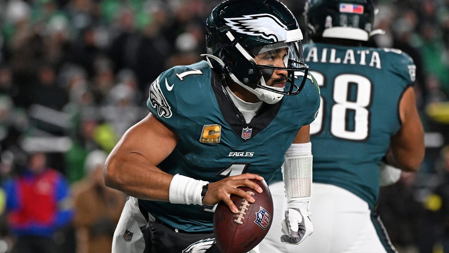 Jalen Hurts Responds to Report Claiming He Asked to Run the Ball Less