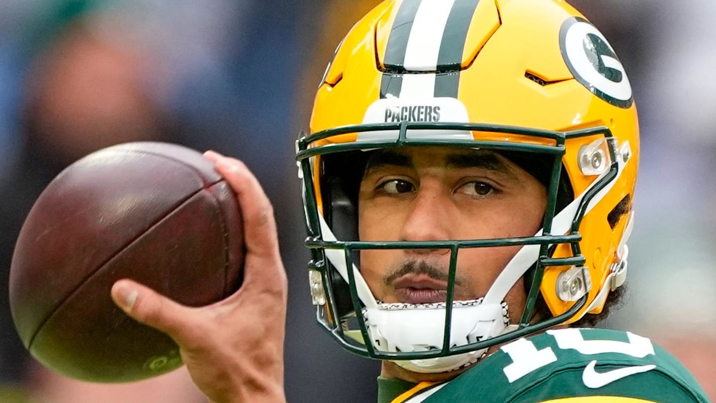 Packers QB Jordan Love Reacts to Walter Payton Award Nomination 