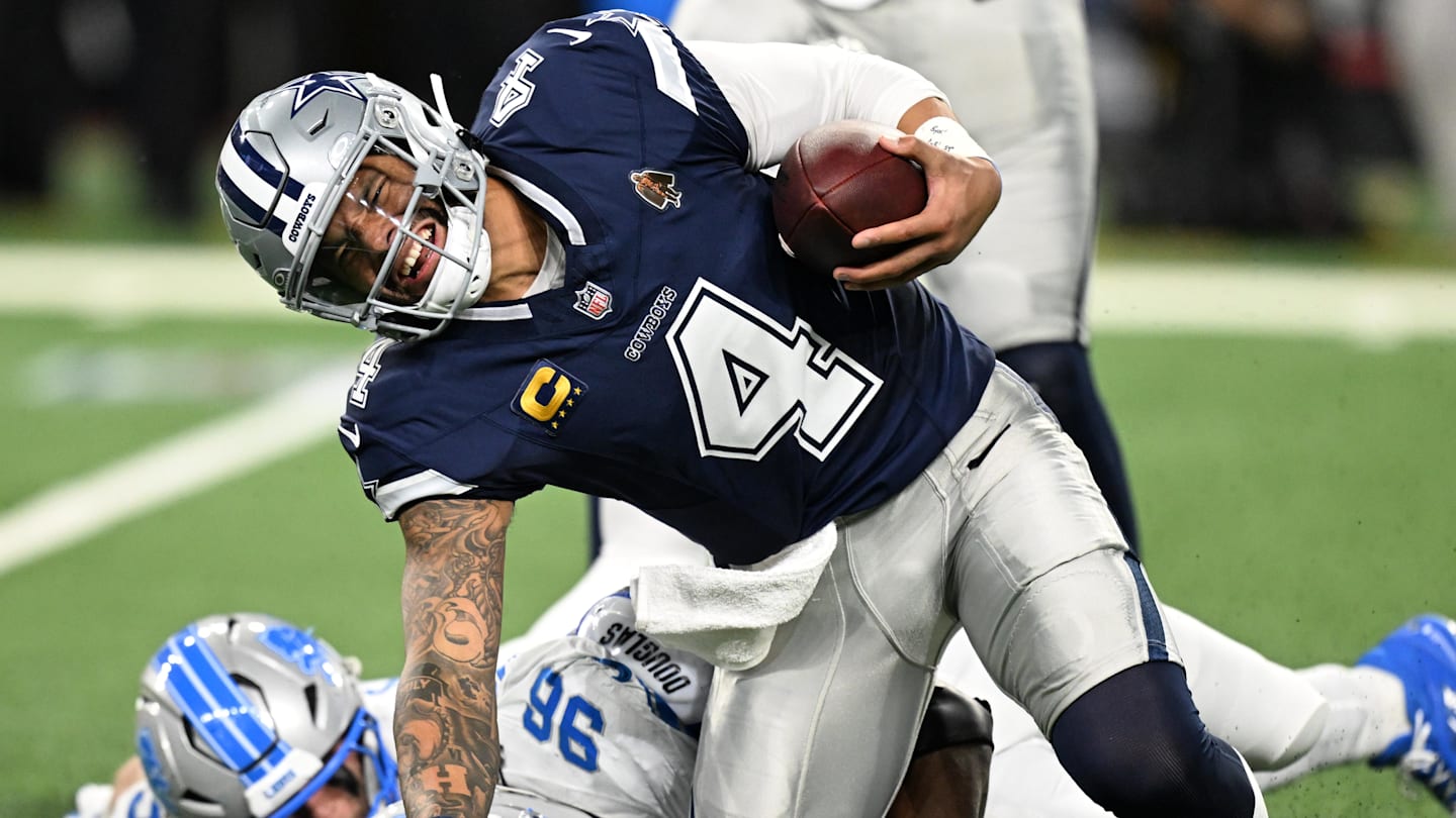 Dallas Cowboys' playoff odds plummet after brutal Week 14 collapse