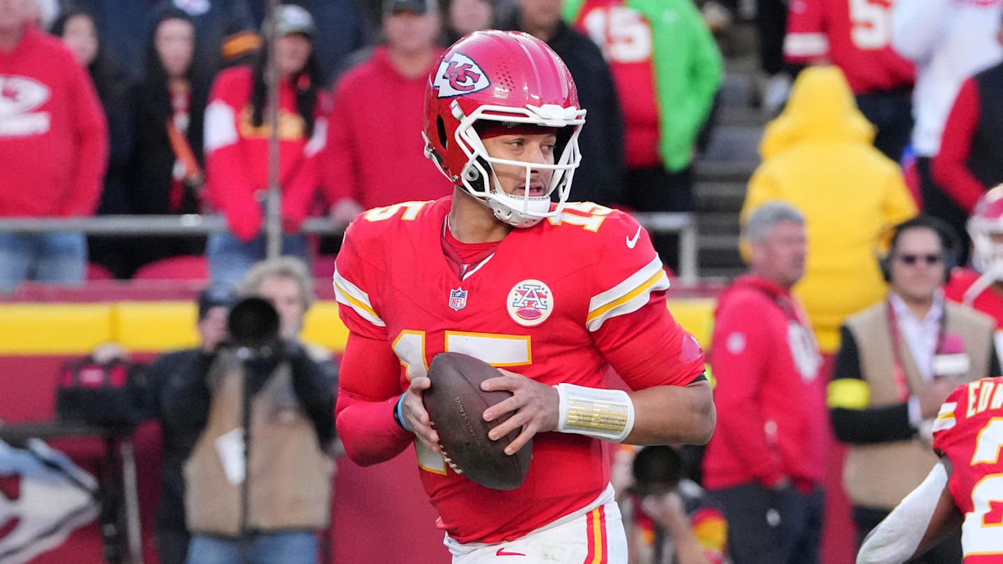 The WR Patrick Mahomes Needs to Find on Sunday