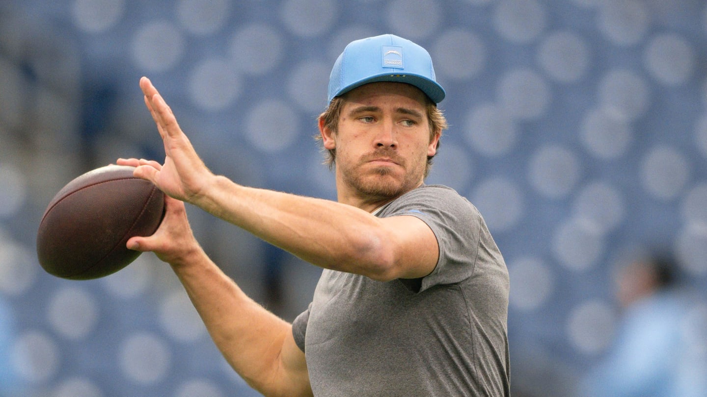 Justin Herbert’s Injury Plan Shows the Oregon Mindset That Drives Him