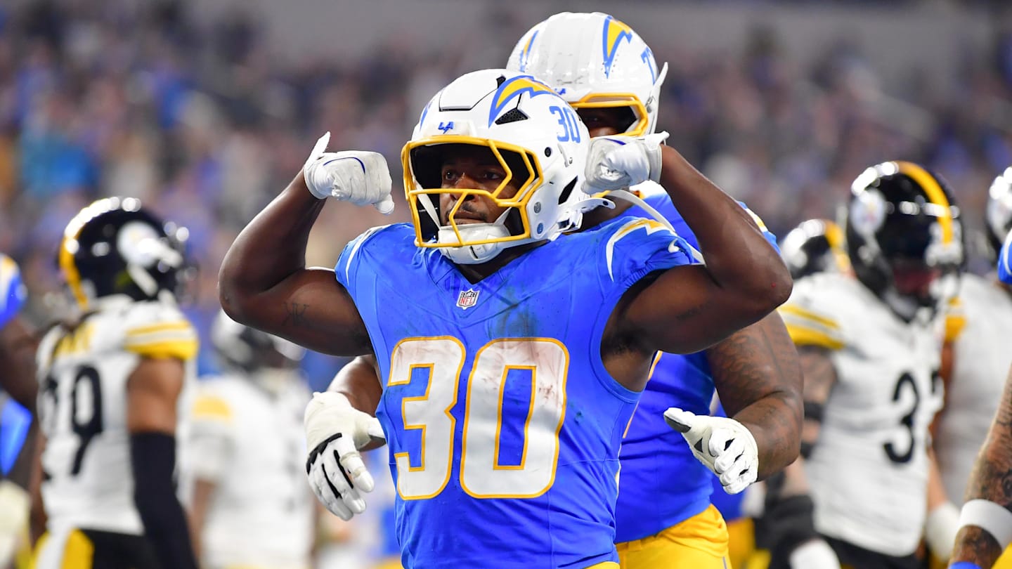 Chargers predicted to ‘bludgeon’ Eagles in front of primetime audience