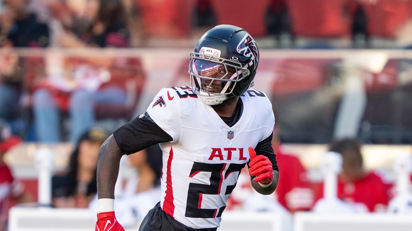 Falcons Add Wide Receiver After Loss of DeMarcco Hellams to IR