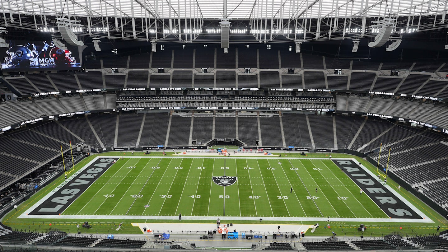 Raiders vs. Broncos Week 14 Live Game Thread