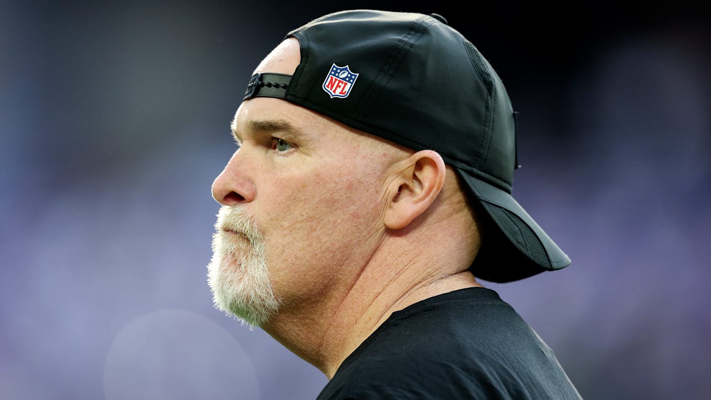 Washington Commanders head coach Dan Quinn