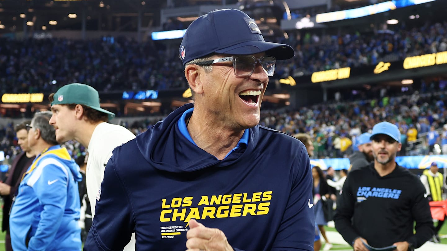 Philadelphia Eagles v Los Angeles Chargers - NFL 2025