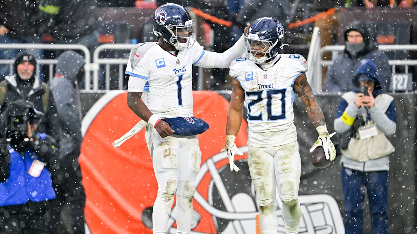 Tennessee Titans v Cleveland Browns - NFL 2025