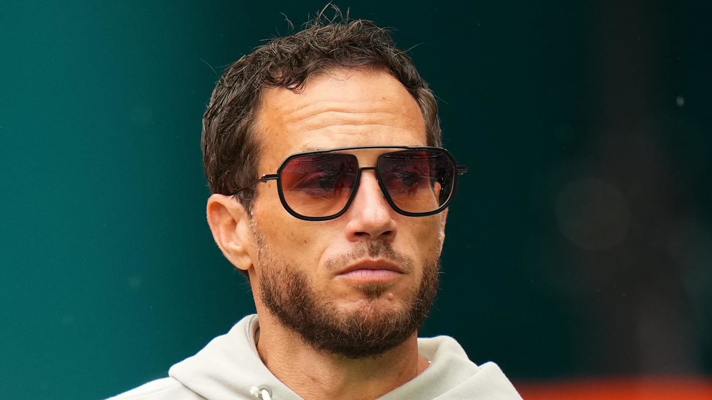 Miami Dolphins head coach Mike McDaniel