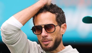 Miami Dolphins HC Mike McDaniel