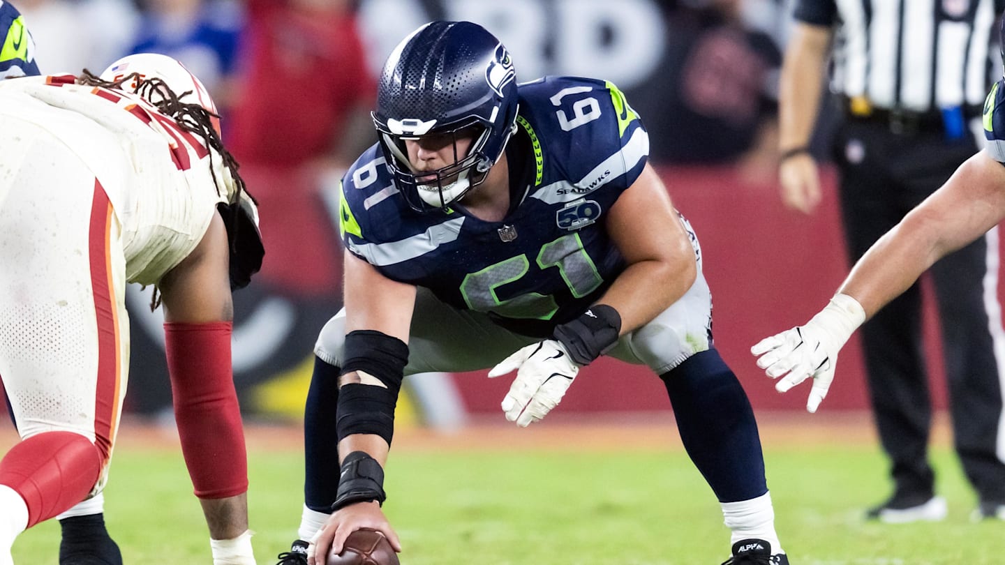 Seahawks getting much-needed offensive reinforcements off IR